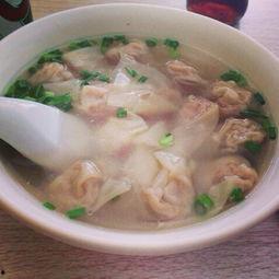 喝胡辣汤吃瓜,夏日吃瓜乐无边